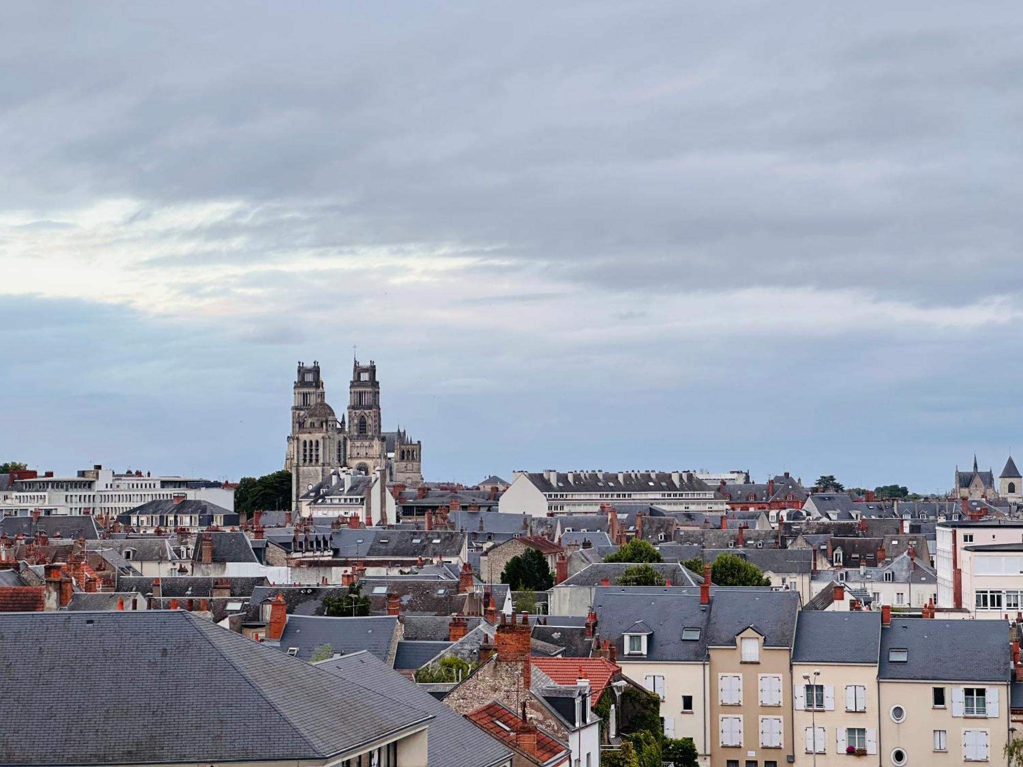 Orleans Proche Bord De Loire - Appartement 2 Chambres Avec Grand Balcon - Le Panoramique Orleanais Exterior foto